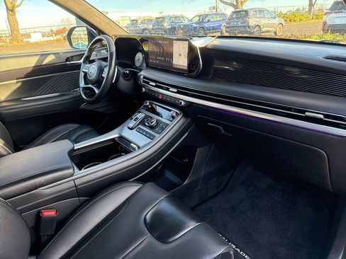 Used 2023 Hyundai Palisade Calligraphy image 30