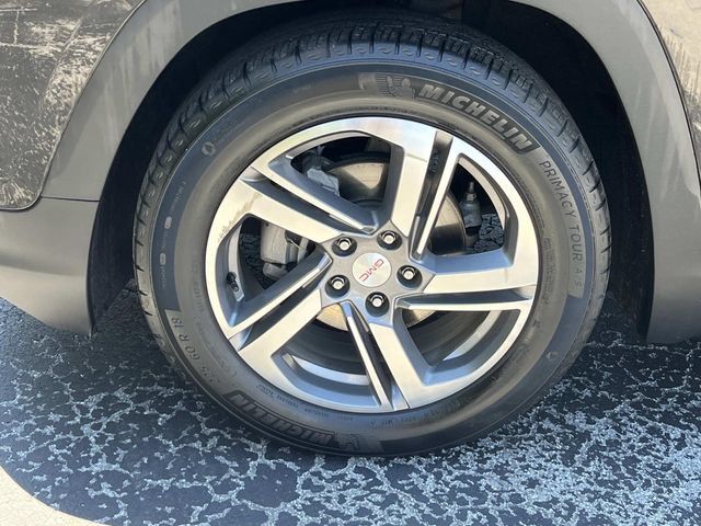Used 2019 GMC Terrain SLT w/ Preferred Package FWD image 9