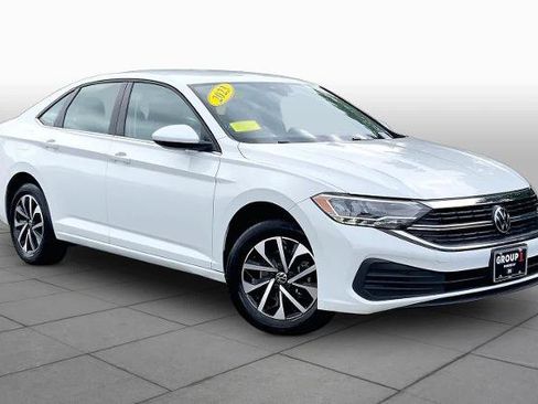 Used 2023 Volkswagen Jetta S FWD image 3