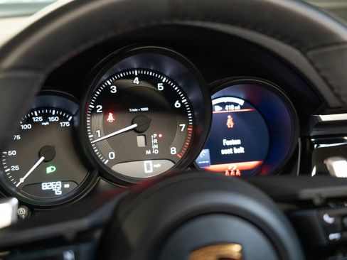Certified 2026 Porsche Macan AWD/4WD image 19