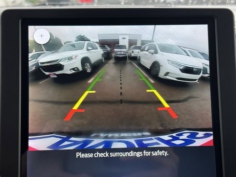 Used 2024 Ford Edge SE image 20