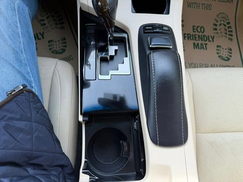 Used 2013 Lexus ES 350 image 22