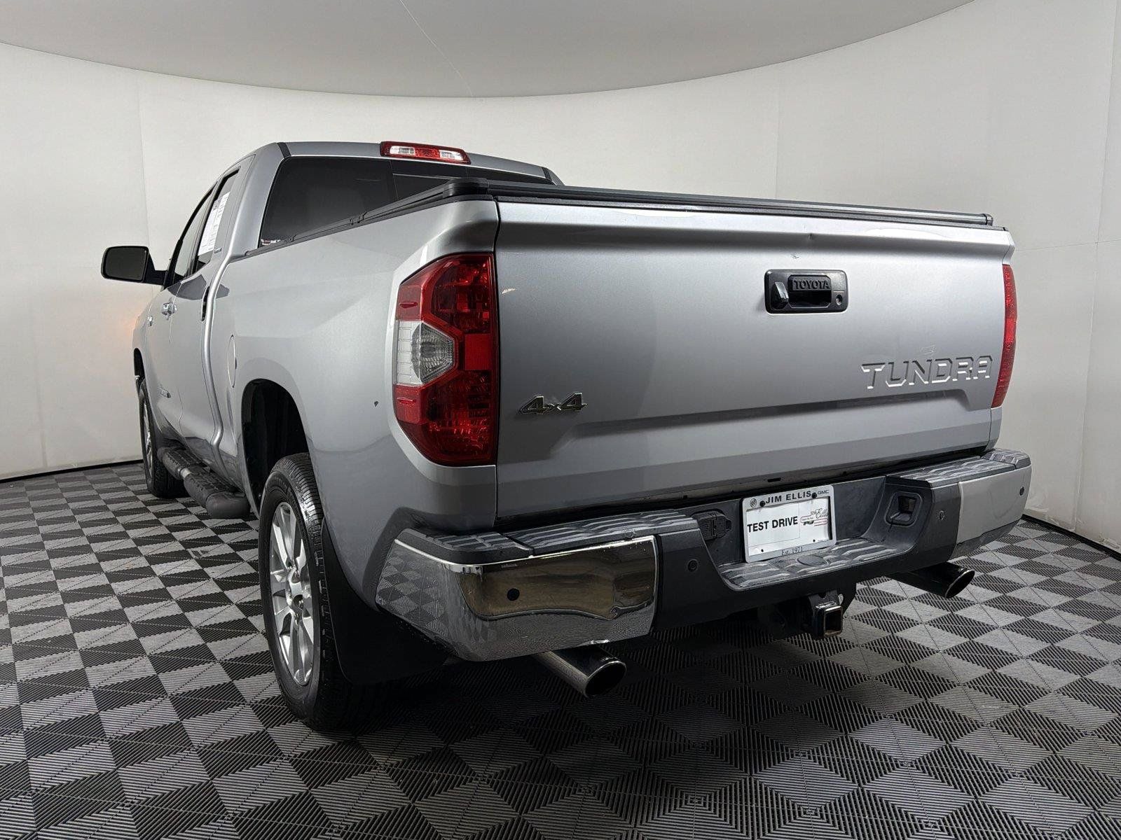Used 2014 Toyota Tundra Limited w/ Limited Premium Package AWD/4WD image 4