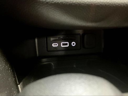 Used 2022 Chevrolet Equinox Premier FWD image 16