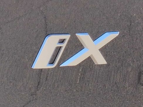 New 2026 BMW iX xDrive60 w/ Premium Package AWD/4WD image 13