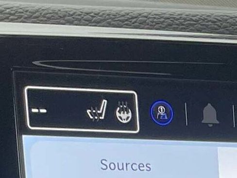 New 2026 Chrysler Voyager LX image 32