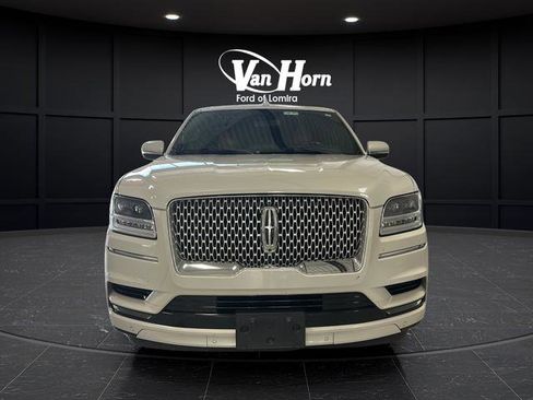 Used 2020 Lincoln Navigator Reserve w/ Equipment Group 208A Reserve image 8