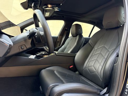 Certified 2024 BMW 530i xDrive 530i xDrive w/ Convenience Package image 13