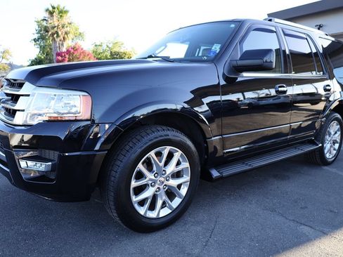 Used 2016 Ford Expedition Limited RWD image 39