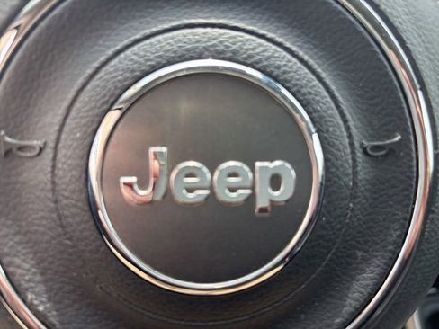 Used 2018 Jeep Compass Sport AWD/4WD image 19