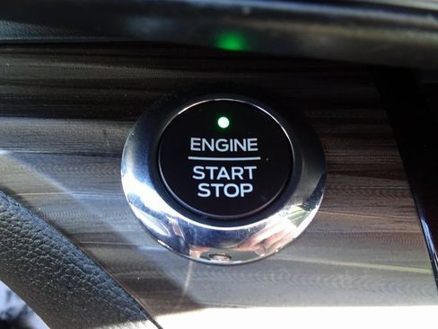 Used 2021 Ford Explorer Limited w/ Equipment Group 301A image 28