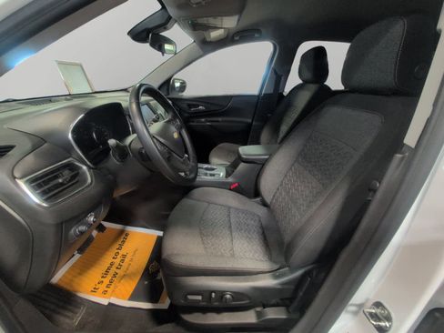 Used 2024 Chevrolet Equinox LT AWD/4WD image 9