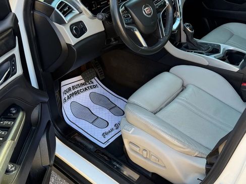 Used 2015 Cadillac SRX Luxury w/ Driver Awareness Package image 9