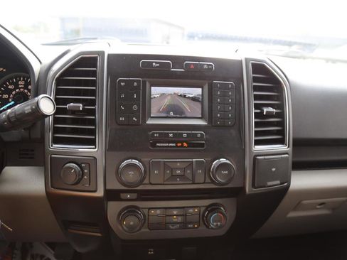 Used 2018 Ford F150 XLT image 15