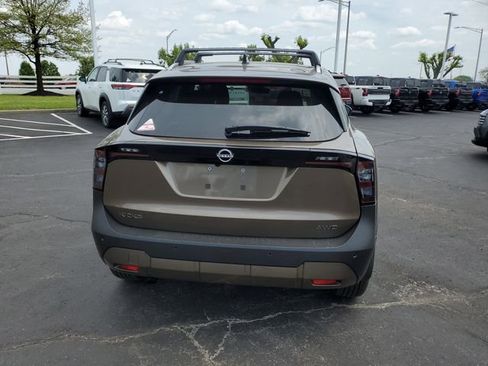 New 2026 Nissan Kicks SV w/ Interior Electronics Package AWD/4WD image 6