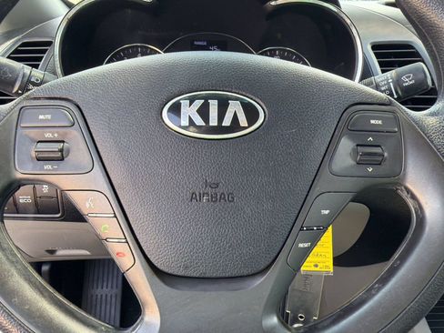 Used 2014 Kia Forte LX FWD image 11