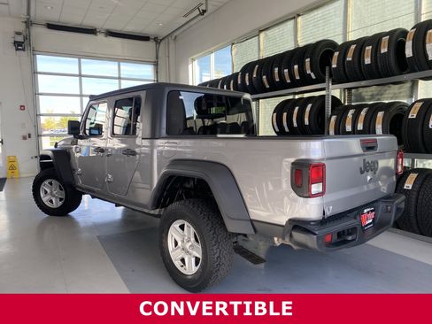 Used 2020 Jeep Gladiator Sport w/ Quick Order Package 24S image 3