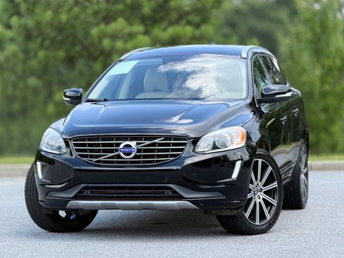 Used 2017 Volvo XC60 T6 Inscription w/ Climate Package AWD/4WD image 2