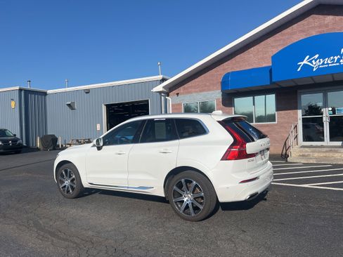 Used 2018 Volvo XC60 T5 Inscription w/ Convenience Package AWD/4WD image 4