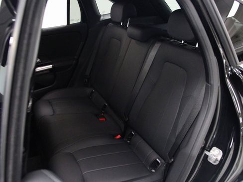 Certified 2025 Mercedes-Benz GLA 250 4MATIC image 20