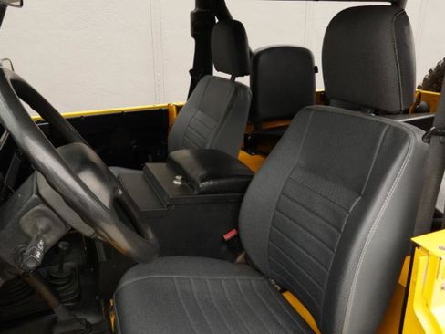 Used 1994 Land Rover Defender 90 image 11