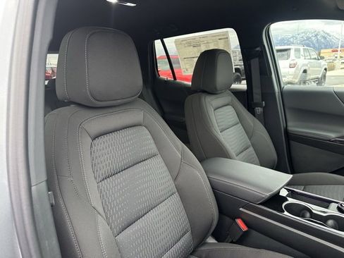 New 2026 Chevrolet Equinox LT w/ Safety and Technology Package image 23