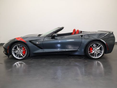 Used 2019 Chevrolet Corvette Stingray Convertible Z51 2LT RWD image 8