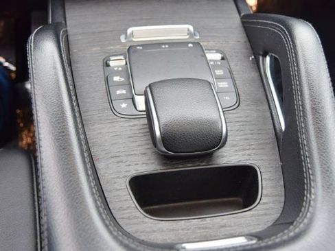 Used 2021 Mercedes-Benz GLE 350 4MATIC w/ Premium Package image 30