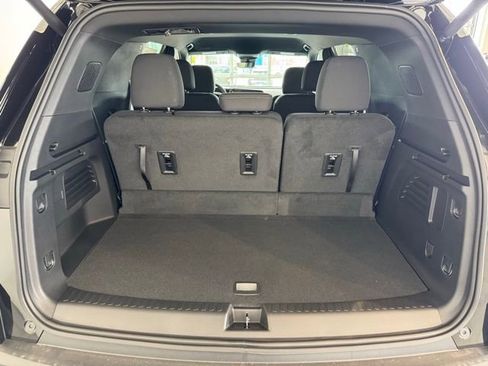 New 2026 Chevrolet Traverse LT w/ Driver Confidence Package AWD/4WD image 38