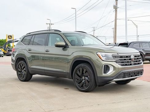 New 2026 Volkswagen Atlas SE AWD/4WD image 8