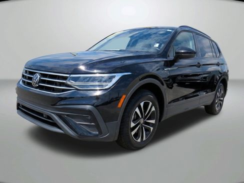 Used 2023 Volkswagen Tiguan S FWD image 4