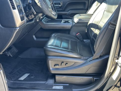 Used 2017 GMC Sierra 3500 Denali w/ Duramax Plus Package image 9