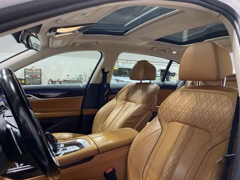Used 2016 BMW 750i xDrive image 22