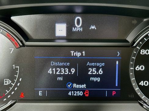 Used 2020 Cadillac XT4 Sport FWD image 12