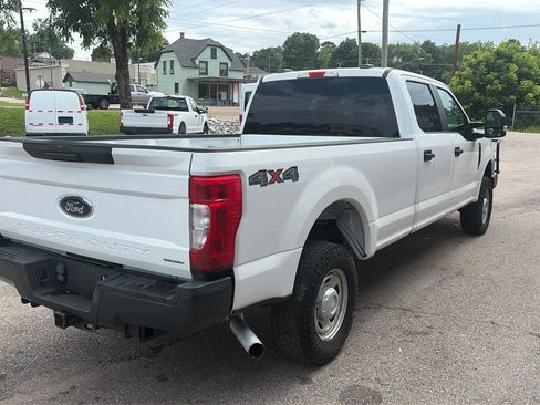 Used 2022 Ford F250 XL w/ Power Equipment Group AWD/4WD image 4