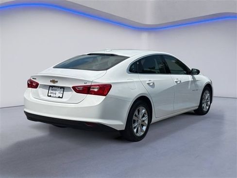 Used 2023 Chevrolet Malibu LT FWD image 3