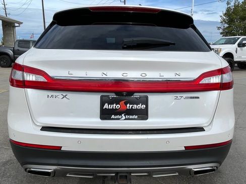 Used 2016 Lincoln MKX Reserve w/ Luxury Package image 11
