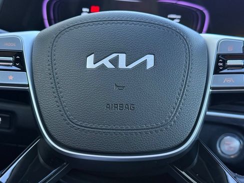 Used 2025 Kia Telluride S AWD/4WD image 18