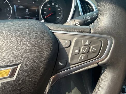 Used 2018 Chevrolet Equinox LT w/ Sun & Infotainment Package AWD/4WD image 23