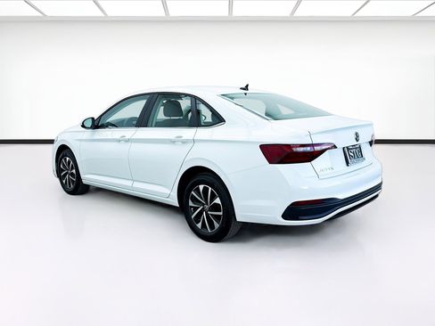 Used 2024 Volkswagen Jetta S image 6