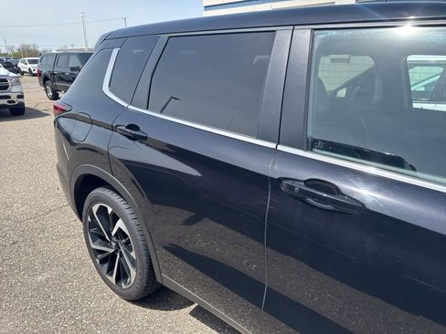 Used 2024 Mitsubishi Outlander SE AWD/4WD image 21