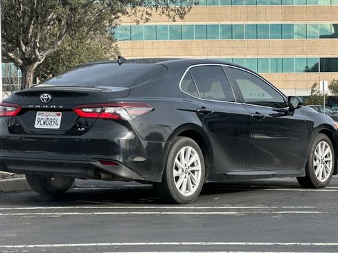 Used 2023 Toyota Camry LE image 4
