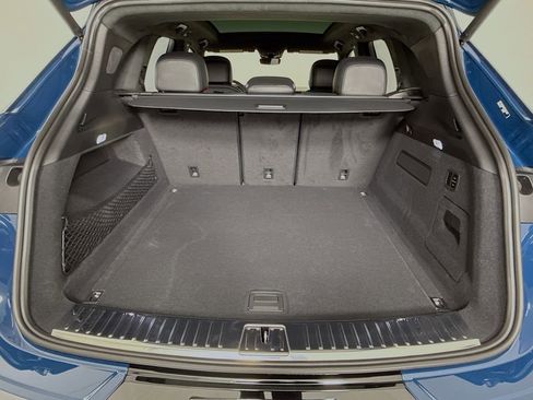 New 2026 Porsche Cayenne GTS image 32