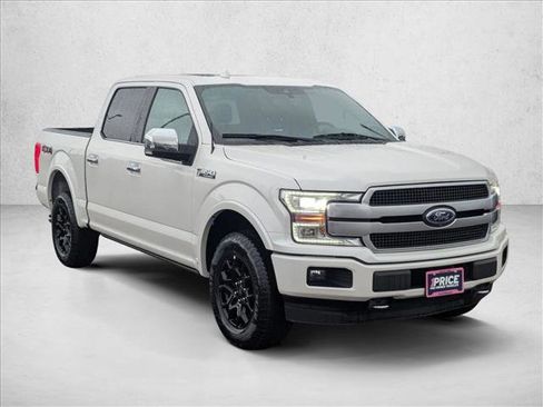 Used 2019 Ford F150 Platinum w/ Equipment Group 701A Luxury image 3
