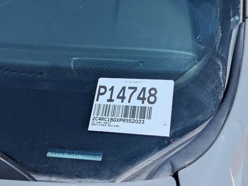 Used 2023 Chrysler Pacifica Touring-L image 30