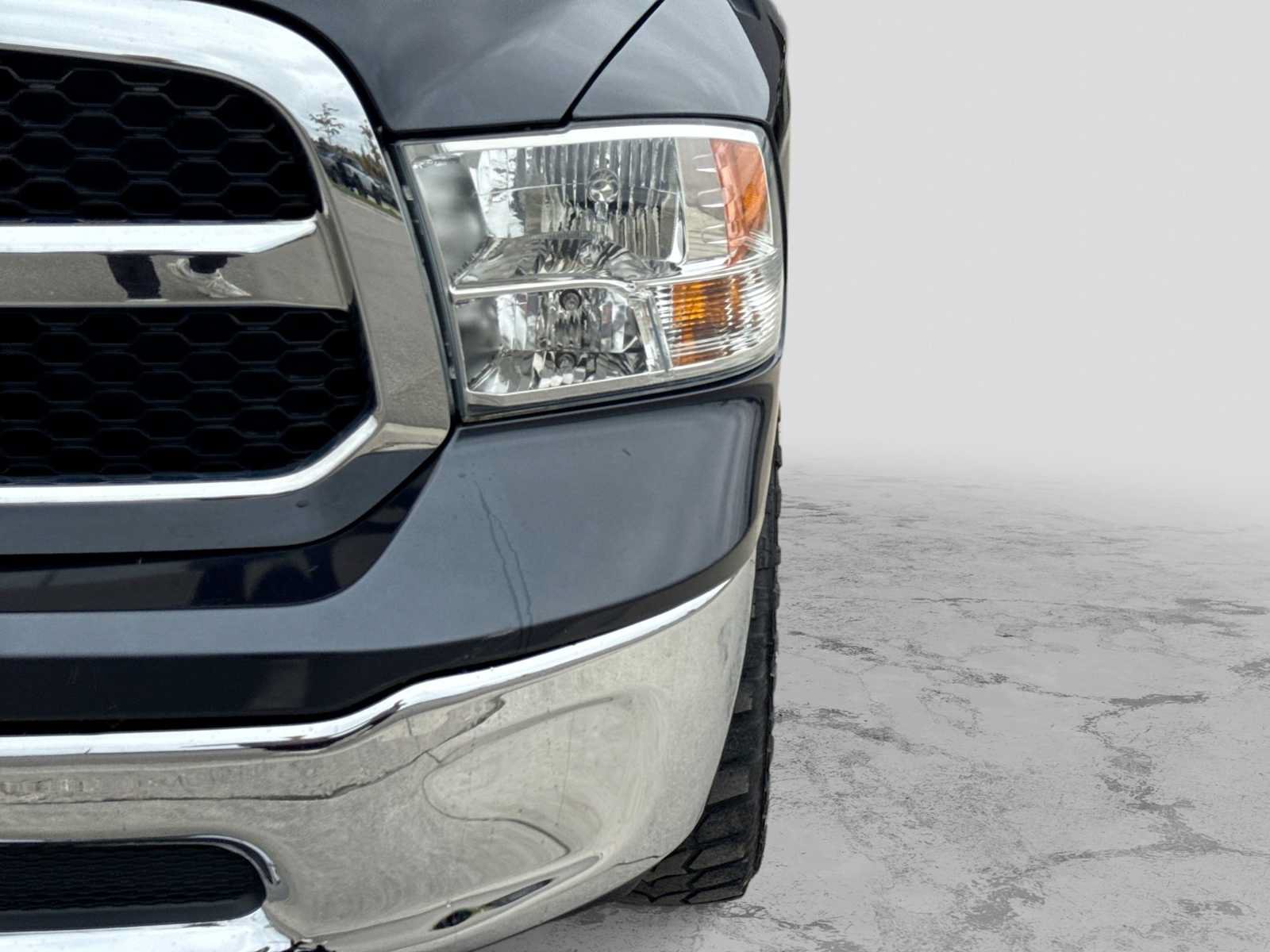 Used 2019 RAM 1500 Classic SLT AWD/4WD image 10