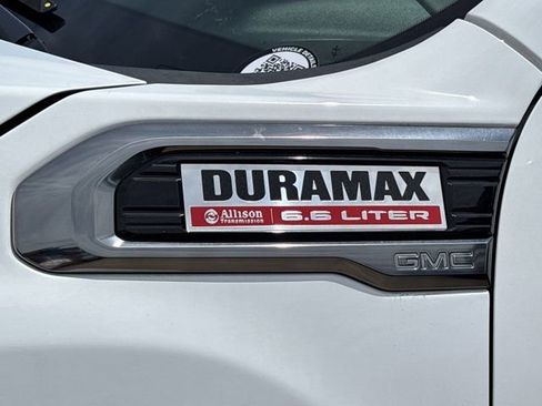 Used 2022 GMC Sierra 2500 AT4 w/ AT4 Premium Plus Package AWD/4WD image 14