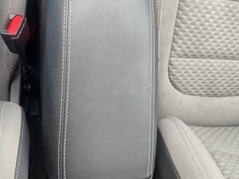 Used 2020 Ford Escape SE AWD/4WD image 38