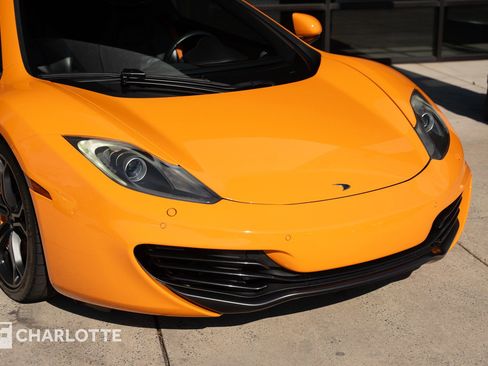 Used 2014 McLaren MP4-12C Spider image 2
