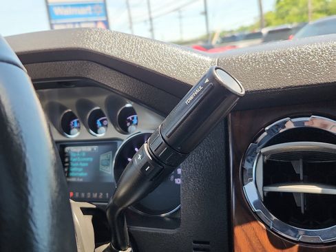 Used 2015 Ford F250 Lariat w/ Lariat Ultimate Package AWD/4WD image 15